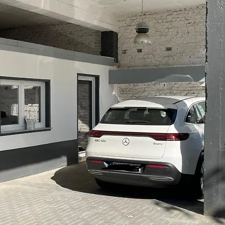 Oase Im Gruenen Hinterhof, Eg, Ruhe, Terrasse, Carport, Free Paytv, Kaffee&tee, Fahrraeder Apartmán