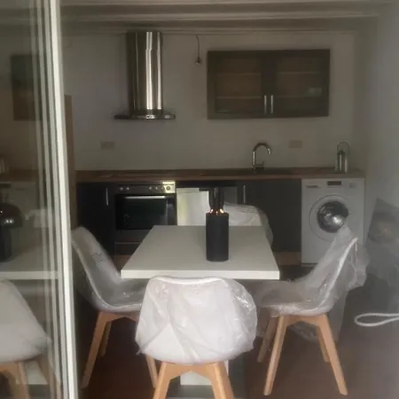 Oase Im Gruenen Hinterhof, Eg, Ruhe, Terrasse, Carport, Free Paytv, Kaffee&tee, Fahrraeder Duisburg