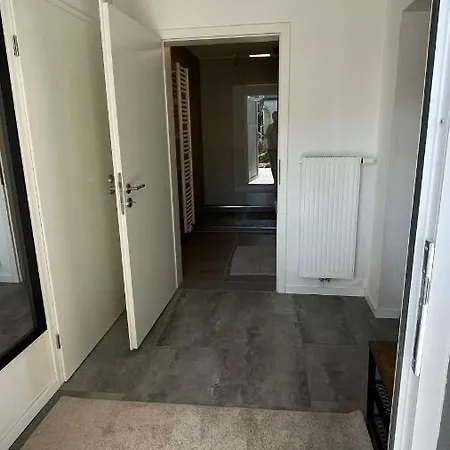 Oase Im Gruenen Hinterhof, Eg, Ruhe, Terrasse, Carport, Free Paytv, Kaffee&tee, Fahrraeder Apartament