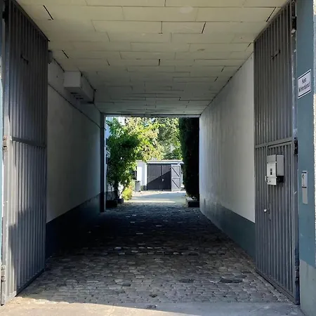 Apartmán Oase Im Gruenen Hinterhof, Eg, Ruhe, Terrasse, Carport, Free Paytv, Kaffee&tee, Fahrraeder