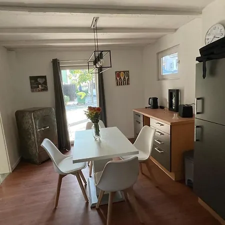 Apartmán Oase Im Gruenen Hinterhof, Eg, Ruhe, Terrasse, Carport, Free Paytv, Kaffee&tee, Fahrraeder