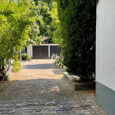 Oase Im Grünen Hinterhof, Eg, Ruhe, Terrasse, Carport, Free Paytv, Kaffee&tee, Fahrräder *