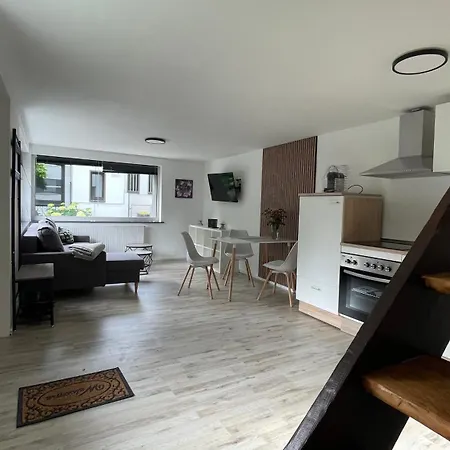 Apartment Oase Im Grünen Hinterhof, Eg, Ruhe, Terrasse, Carport, Free Paytv, Kaffee&tee, Fahrräder Duisburg