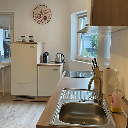 Oase Im Gruenen Hinterhof, Eg, Ruhe, Terrasse, Carport, Free Paytv, Kaffee&tee, Fahrraeder Apartmán *