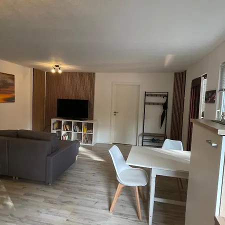 Appartement Oase Im Gruenen Hinterhof, Eg, Ruhe, Terrasse, Carport, Free Paytv, Kaffee&tee, Fahrraeder *