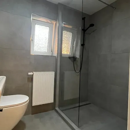 Apartmán Oase Im Gruenen Hinterhof, Eg, Ruhe, Terrasse, Carport, Free Paytv, Kaffee&tee, Fahrraeder