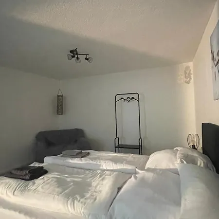 Apartment Oase Im Grünen Hinterhof, Eg, Ruhe, Terrasse, Carport, Free Paytv, Kaffee&tee, Fahrräder *