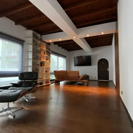 Apartmán Oase Im Gruenen Hinterhof, Eg, Ruhe, Terrasse, Carport, Free Paytv, Kaffee&tee, Fahrraeder Duisburg