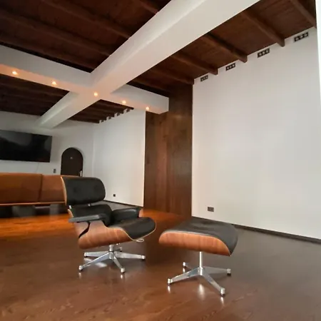 Oase Im Grünen Hinterhof, Eg, Ruhe, Terrasse, Carport, Free Paytv, Kaffee&tee, Fahrräder * Duisburg