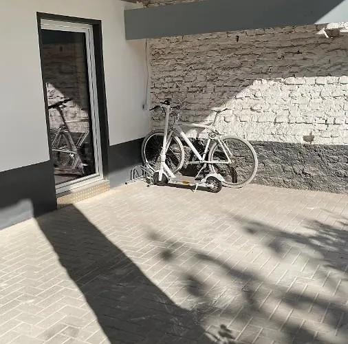 Апартаменты Oase Im Gruenen Hinterhof, Eg, Ruhe, Terrasse, Carport, Free Paytv, Kaffee&tee, Fahrraeder Дуйсбург