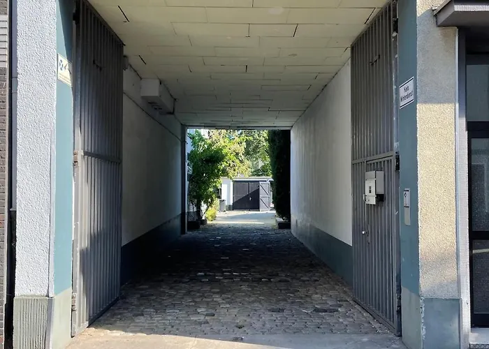 Апартаменты Oase Im Gruenen Hinterhof, Eg, Ruhe, Terrasse, Carport, Free Paytv, Kaffee&tee, Fahrraeder