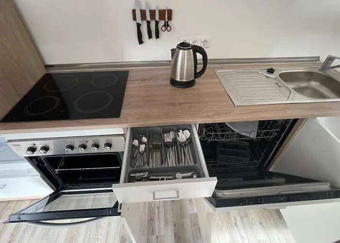 Апартаменты Oase Im Gruenen Hinterhof, Eg, Ruhe, Terrasse, Carport, Free Paytv, Kaffee&tee, Fahrraeder *