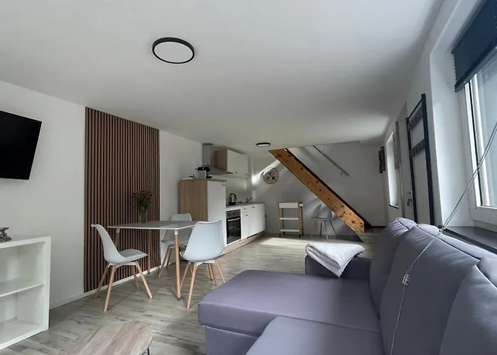 Oase Im Gruenen Hinterhof, Eg, Ruhe, Terrasse, Carport, Free Paytv, Kaffee&tee, Fahrraeder Дуйсбург