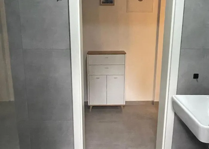 Oase Im Gruenen Hinterhof, Eg, Ruhe, Terrasse, Carport, Free Paytv, Kaffee&tee, Fahrraeder Апартаменты Дуйсбург