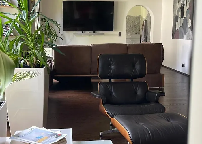 Oase Im Gruenen Hinterhof, Eg, Ruhe, Terrasse, Carport, Free Paytv, Kaffee&tee, Fahrraeder * Дуйсбург